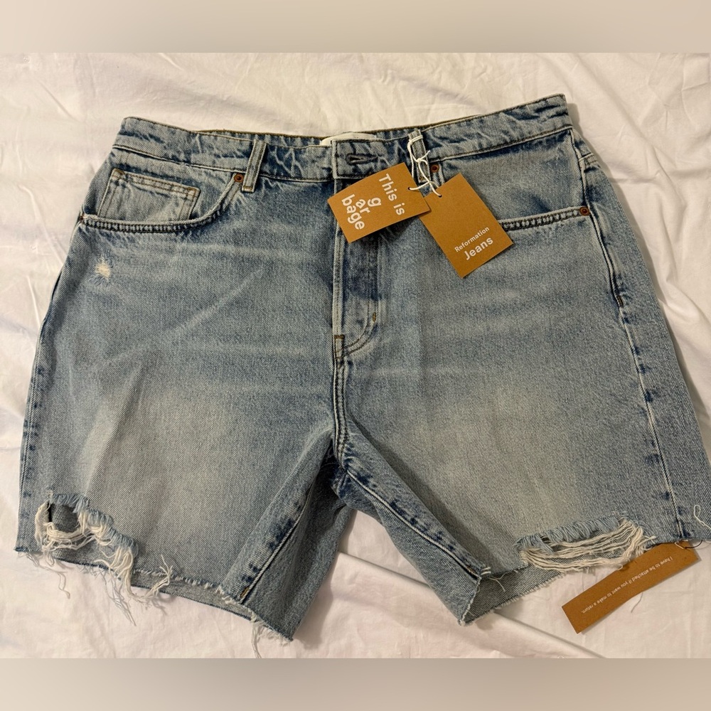 Reformation Raye Mid Rise 6” Relaxed Jean Shorts Tenayq Blue - Size 30